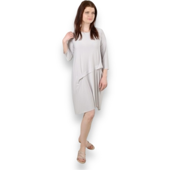 Caroline Short Dress by Sun Kim in Oyster, size Medium - Picture 2 of 14